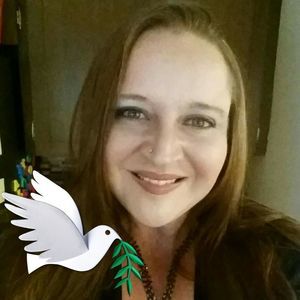 Meet your Posher, Cassandra